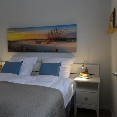 Hangar 19 Seebrise Apartment