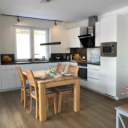 Hangar 19 Seebrise *